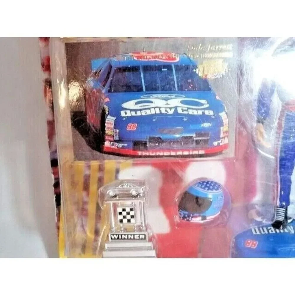 NASCAR Superstars of Racing DALE JARRETT Action Figure Collector Card 1977 Gift